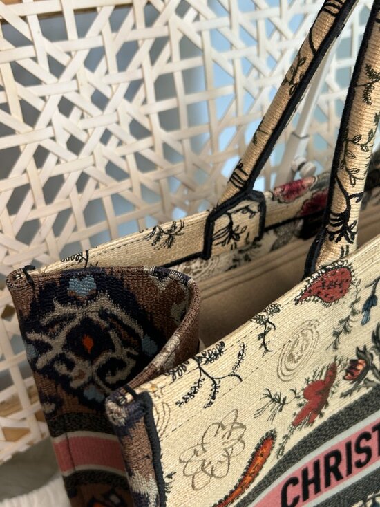 Dior Christian Dior Book Tote, Large - Picture 12 of 16